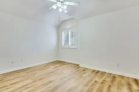 22 Queenscliff Circle The Woodlands TX 77382