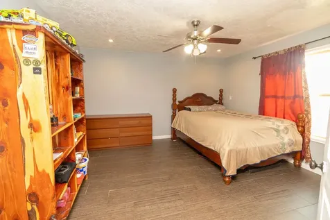 704 County Road 3554 Cleveland TX 77327