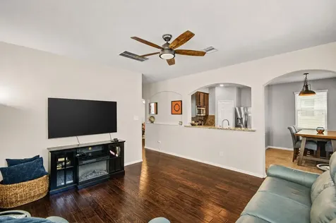 6527 Wilshire Fern Houston TX 77040