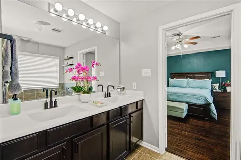 6527 Wilshire Fern Houston TX 77040