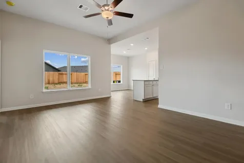 356 Fastboy Lane Waller TX 77484