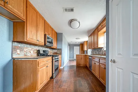 1402 51st Street Galveston TX 77551