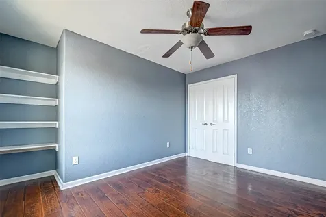 1402 51st Street Galveston TX 77551