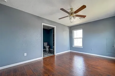 1402 51st Street Galveston TX 77551