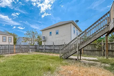 1402 51st Street Galveston TX 77551