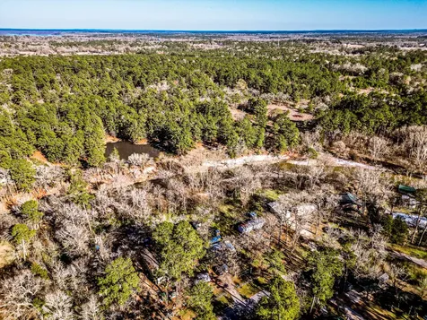 14 Creek Road Huntsville TX 77320