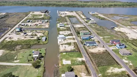 1241 N Loop Road Crystal Beach TX 77650