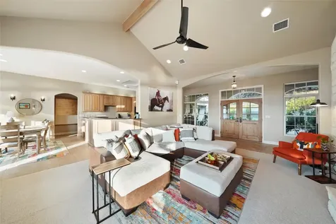 6103 Lakeshore Drive Leander TX 78645