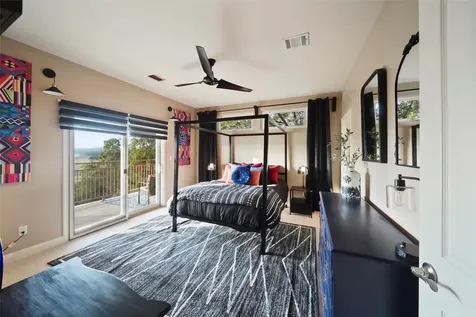 6103 Lakeshore Drive Leander TX 78645