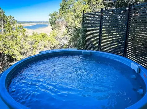 6103 Lakeshore Drive Leander TX 78645