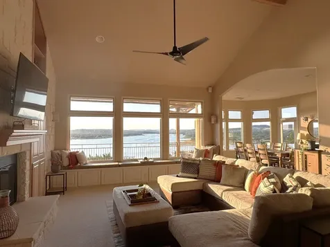 6103 Lakeshore Drive Leander TX 78645