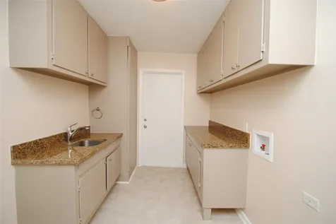 10034 Cedardale Drive Houston TX 77055