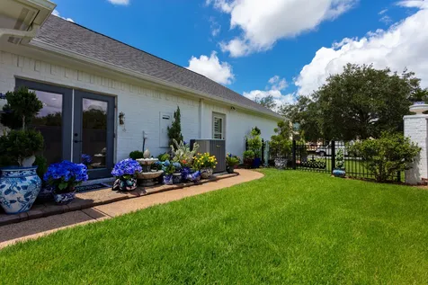 5108 Miramont Circle Bryan TX 77802