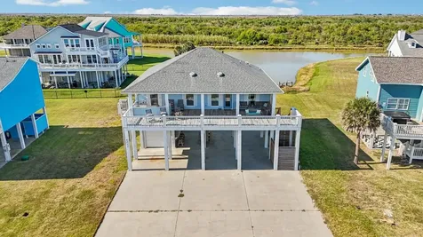4017 Biscayne Beach Road Port Bolivar TX 77650