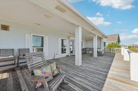 4017 Biscayne Beach Road Port Bolivar TX 77650
