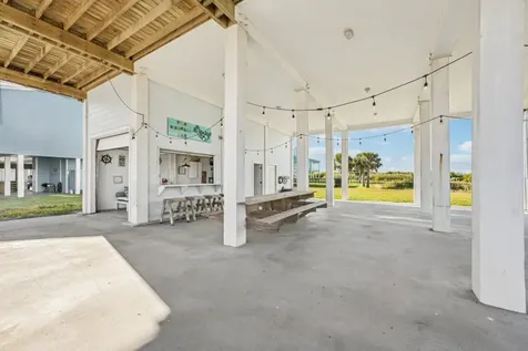 4017 Biscayne Beach Road Port Bolivar TX 77650