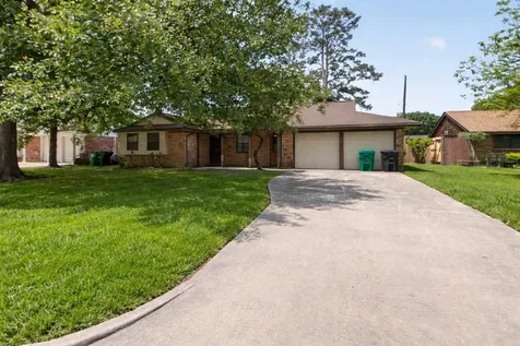 2027 Ottawa Lane Houston TX 77043