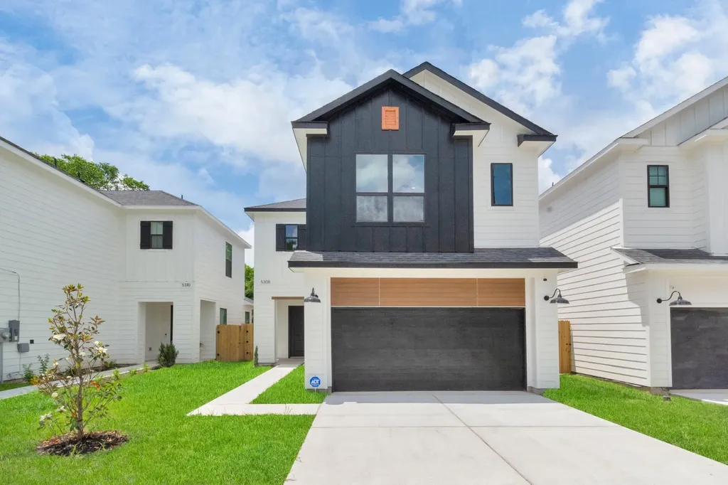 5308 Denmark Street Houston TX 77028