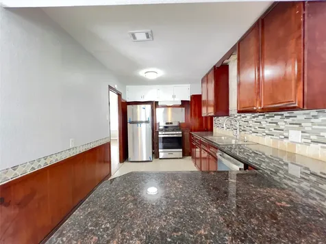 1013 17th Avenue N Texas City TX 77590