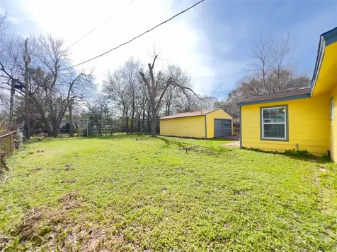 1013 17th Avenue N Texas City TX 77590