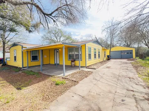 1013 17th Avenue N Texas City TX 77590