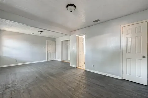10613 Buffum Street Houston TX 77051
