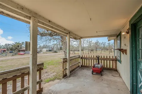 107 Leaning Oaks Street Somerville TX 77879