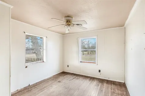 107 Leaning Oaks Street Somerville TX 77879