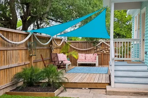 4928 Avenue R Galveston TX 77551