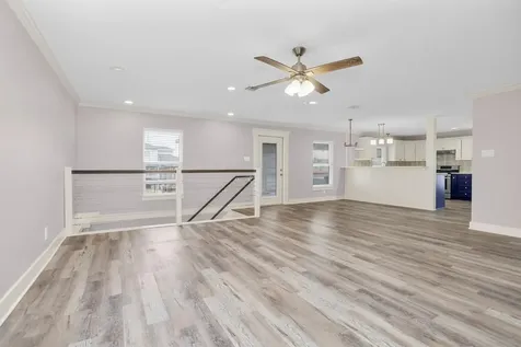 336 Ling Street Bayou Vista TX 77563