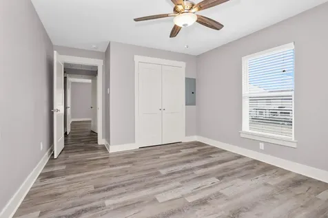 336 Ling Street Bayou Vista TX 77563