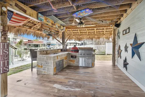 336 Ling Street Bayou Vista TX 77563