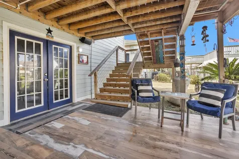 336 Ling Street Bayou Vista TX 77563
