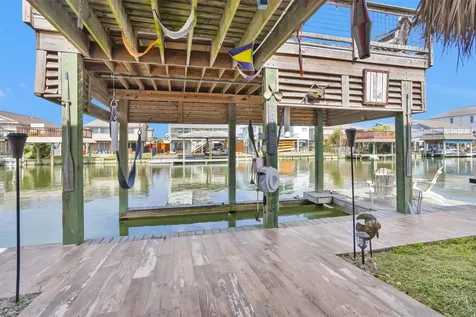 336 Ling Street Bayou Vista TX 77563