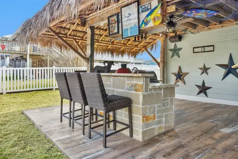 336 Ling Street Bayou Vista TX 77563