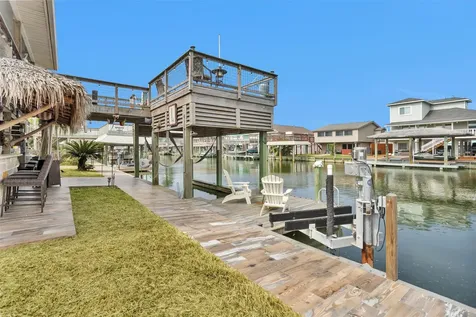 336 Ling Street Bayou Vista TX 77563