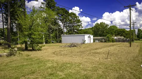 327 Palmetto Drive Livingston TX 77351