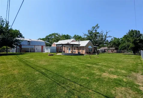 2654 Cos Street Liberty TX 77575