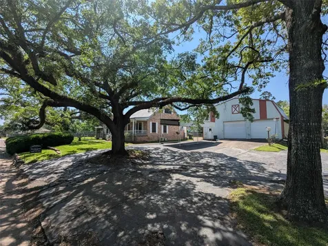 2654 Cos Street Liberty TX 77575