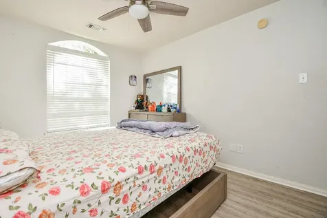 1143 Oxford Mills Lane Sugar Land TX 77479