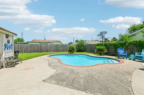531 Lindale Street Houston TX 77022