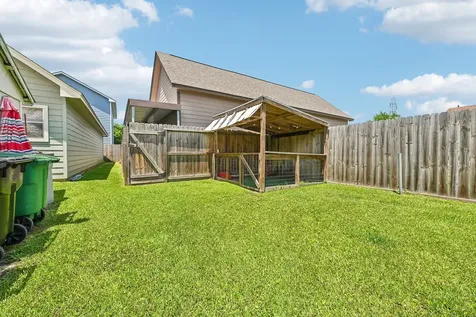 531 Lindale Street Houston TX 77022