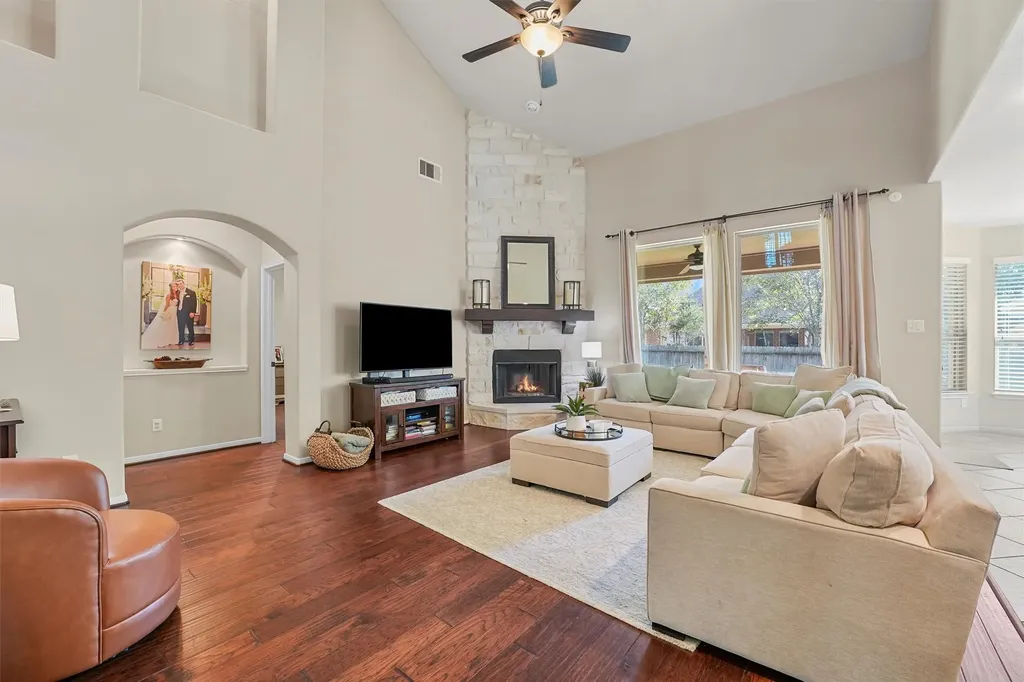111 Meadow Valley Drive Conroe TX 77384