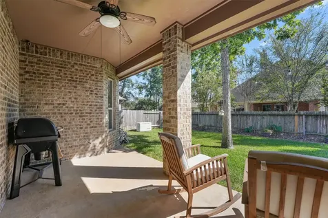 111 Meadow Valley Drive Conroe TX 77384