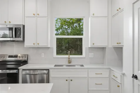 732 Azalea Street Prairie View TX 77484