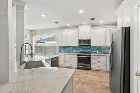 132 Emerald Cloud Lane League City TX 77573