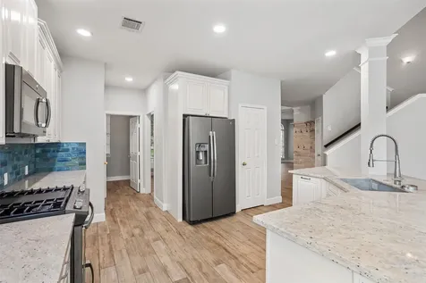 132 Emerald Cloud Lane League City TX 77573