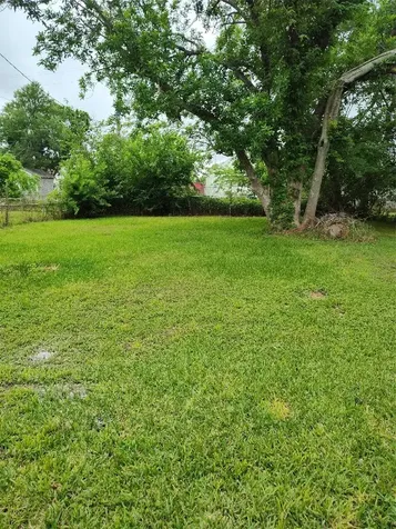 527 W 6th Street Freeport TX 77541