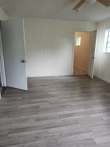 527 W 6th Street Freeport TX 77541