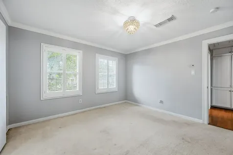 2111 N Galveston Avenue Pearland TX 77581